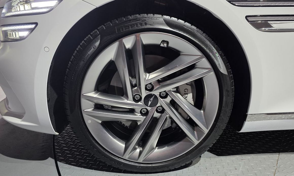 Genesis G80 2025