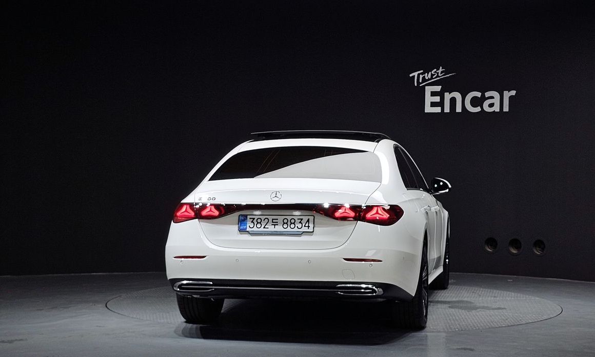 Mercedes-Benz E-Class 2026