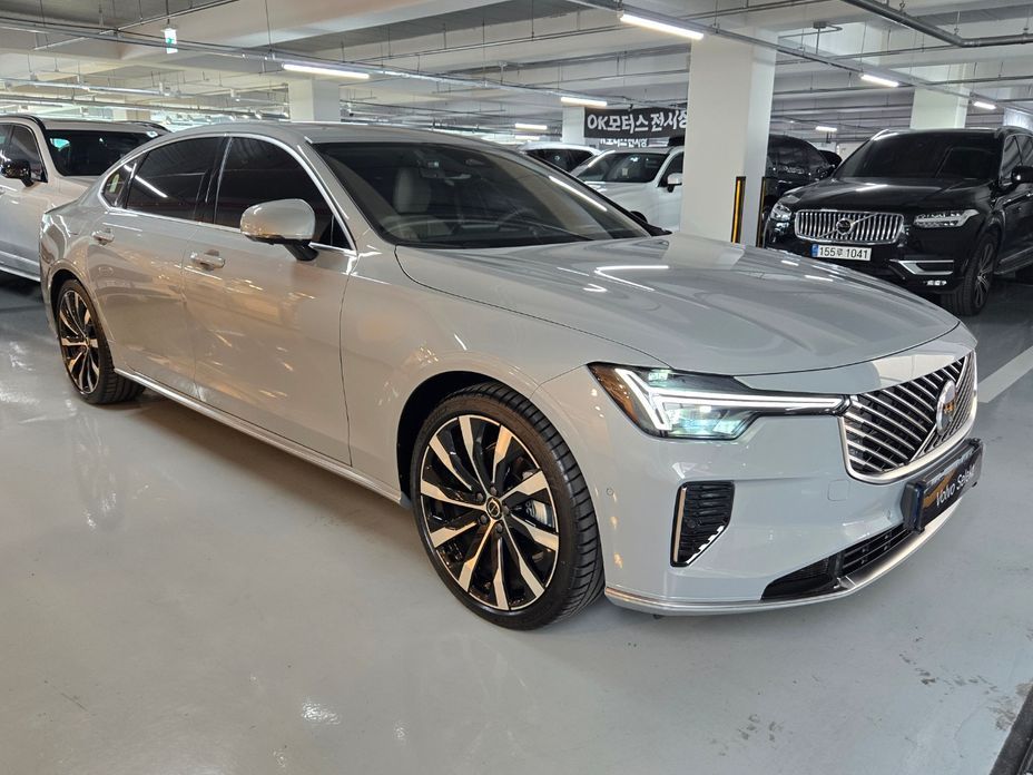 Volvo S90 2026