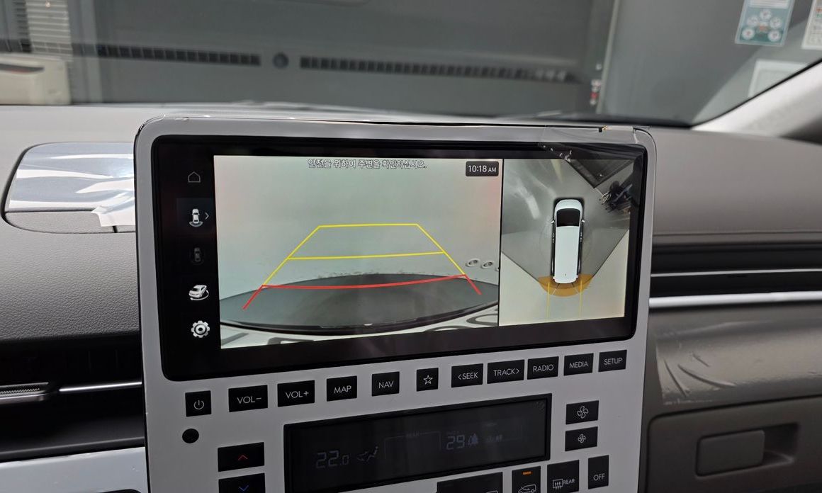 Hyundai Staria 2025