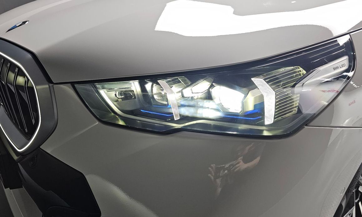 BMW 5-Series 2024