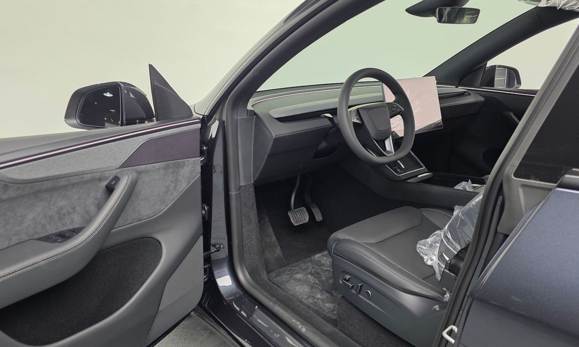 Tesla Model Y 2026