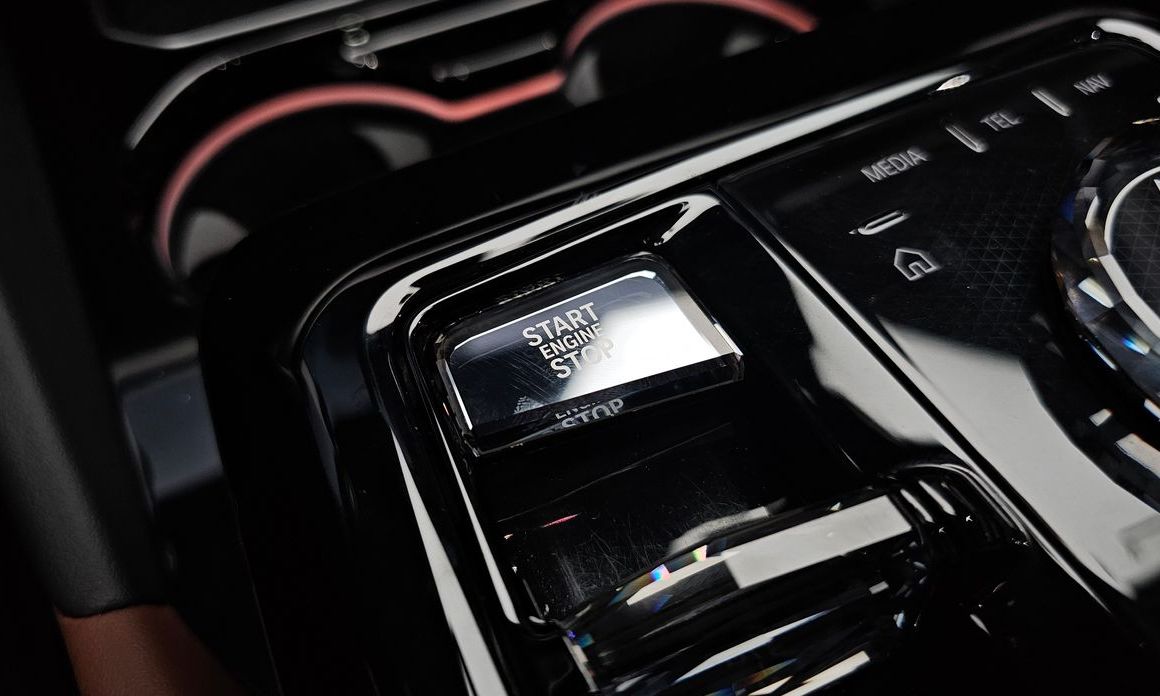 BMW 5-Series 2024