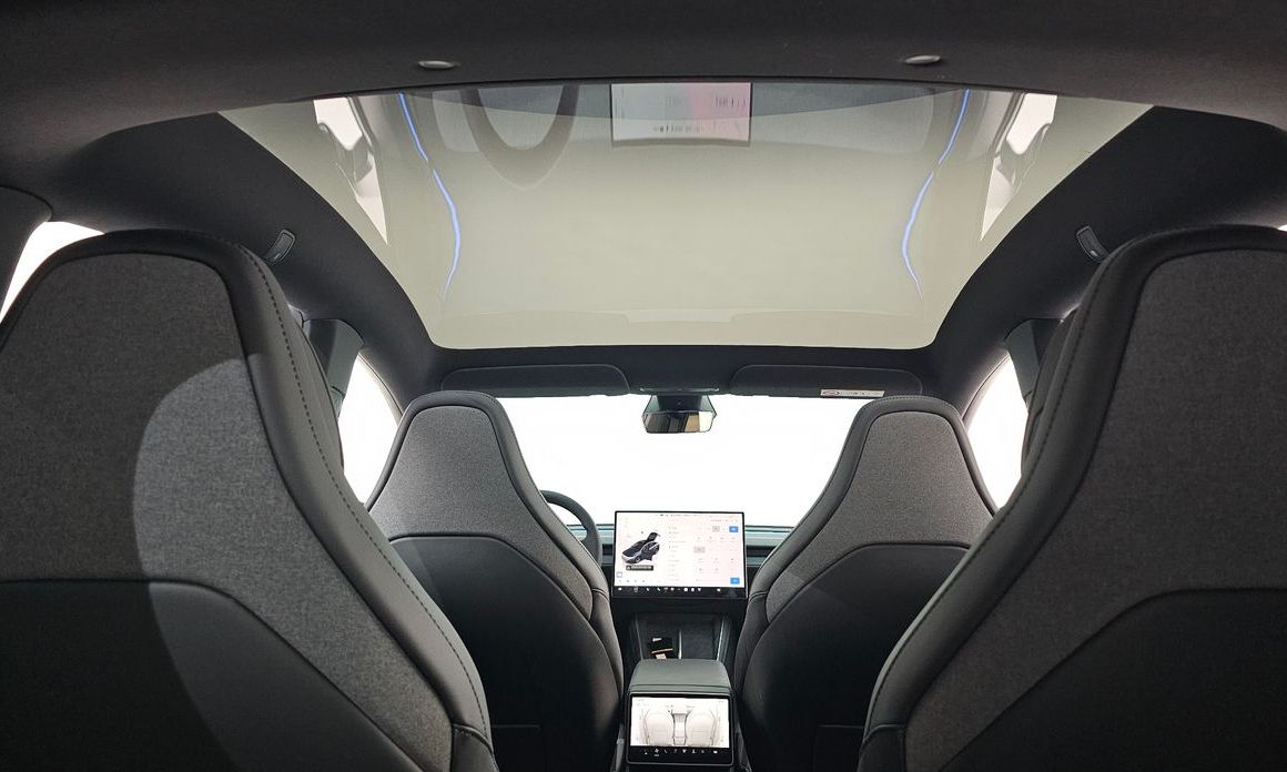 Tesla Model Y 2026