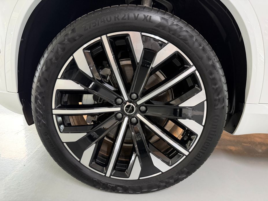 Volvo XC90 2025