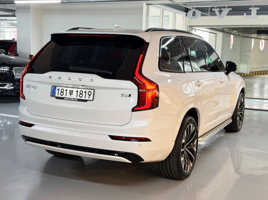 Volvo XC90 2025