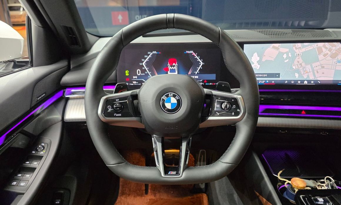 BMW 5-Series 2024