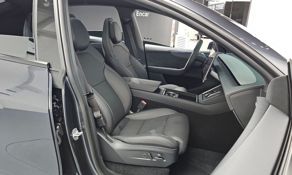 Tesla Model Y 2026