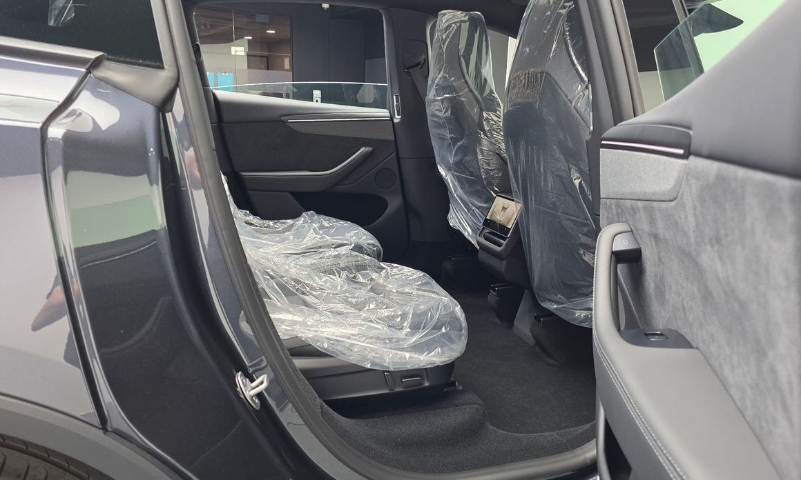 Tesla Model Y 2026