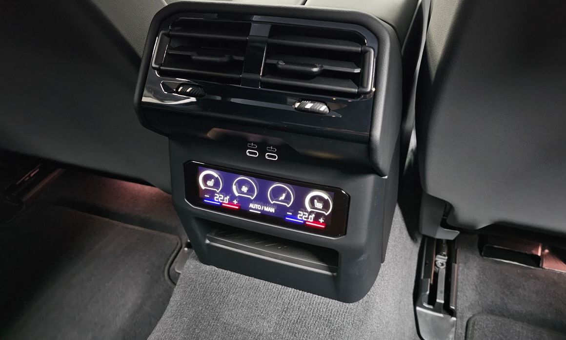 BMW 5-Series 2025