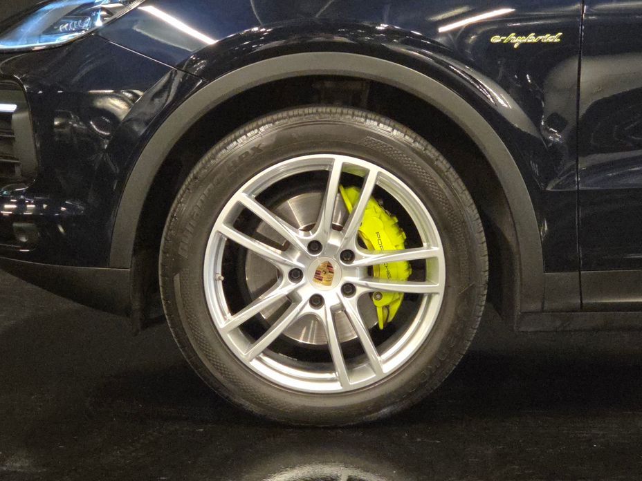 Porsche Cayenne 2021