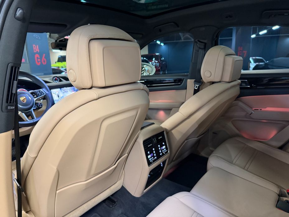 Porsche Cayenne 2023