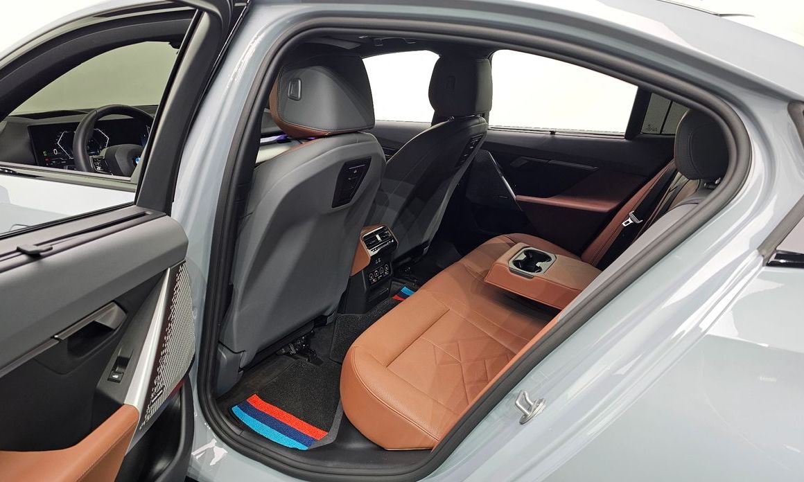 BMW 5-Series 2025