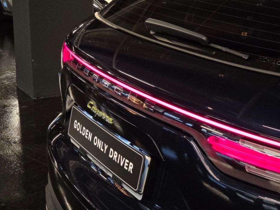 Porsche Cayenne 2021