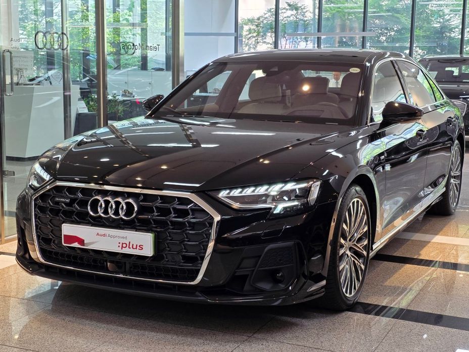 Audi A8 2023