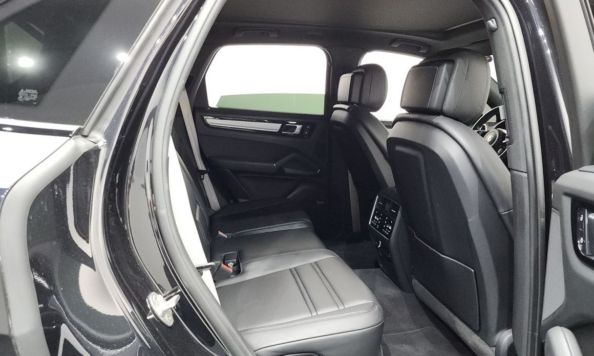 Porsche Cayenne 2022