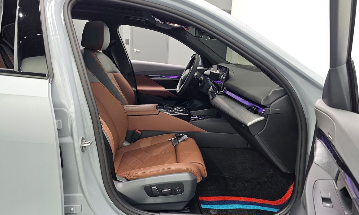 BMW 5-Series 2025