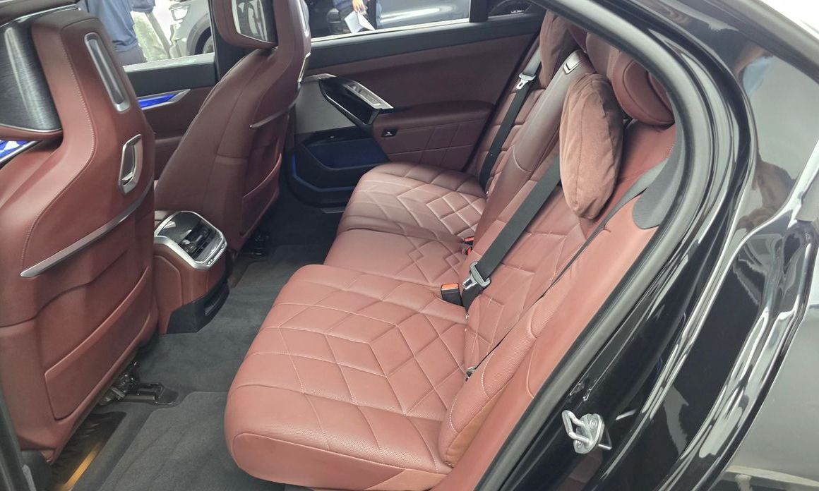 BMW 7-Series 2024