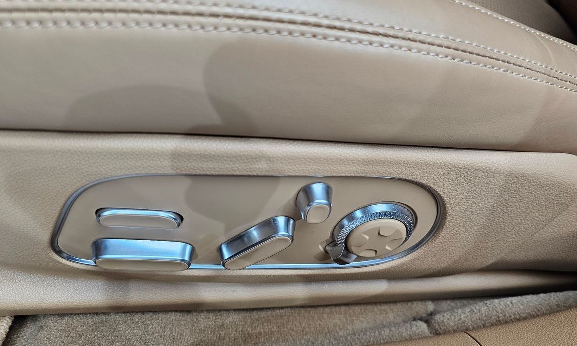 Genesis G90 2023