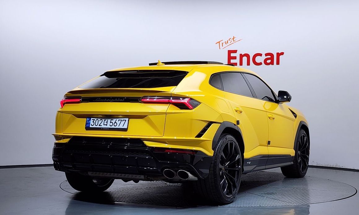 Lamborghini Urus 2023