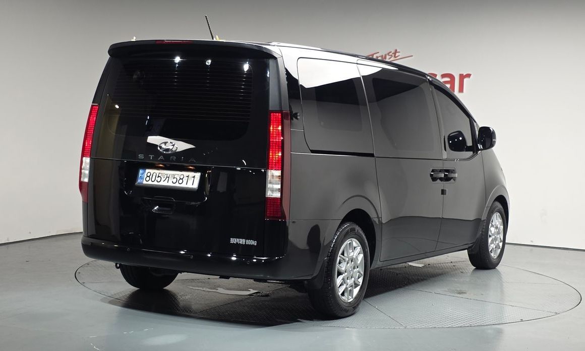 Hyundai Staria 2023
