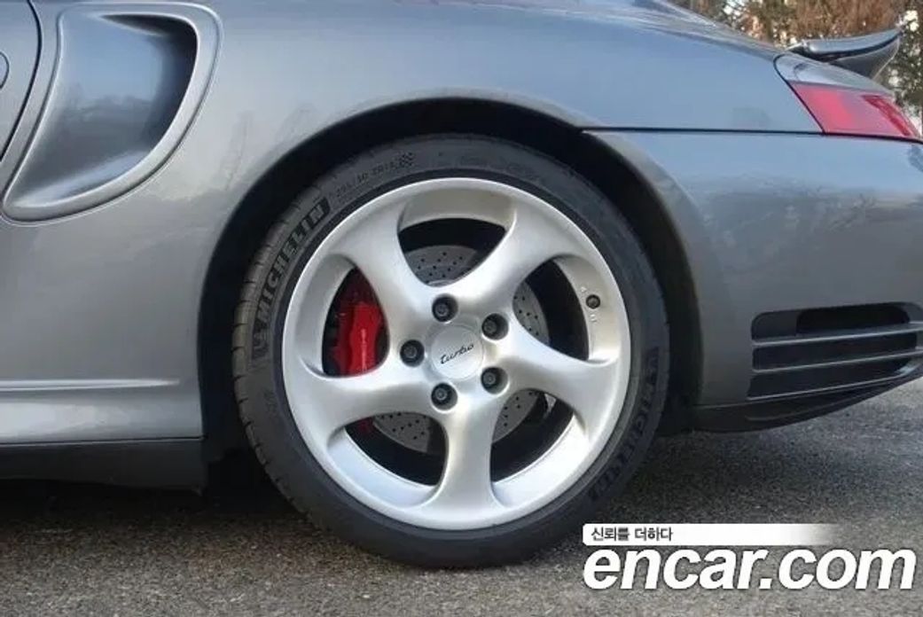Porsche 911 2004