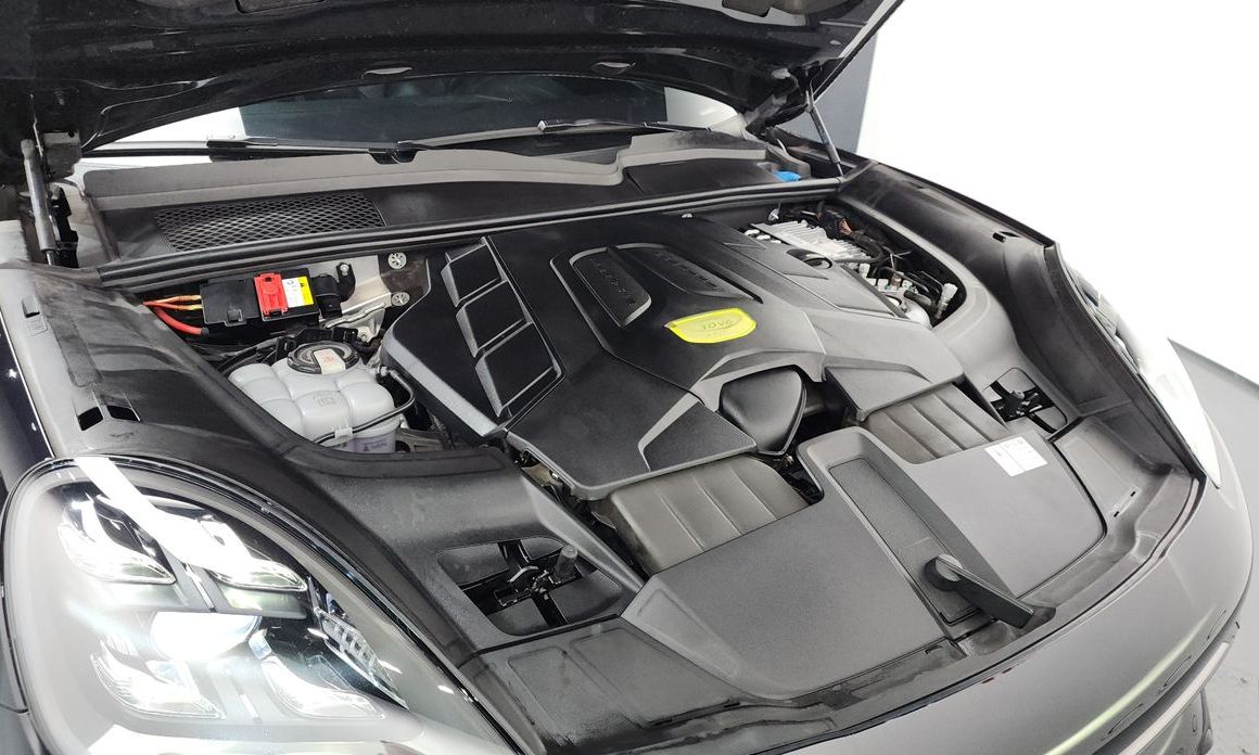 Porsche Cayenne 2022