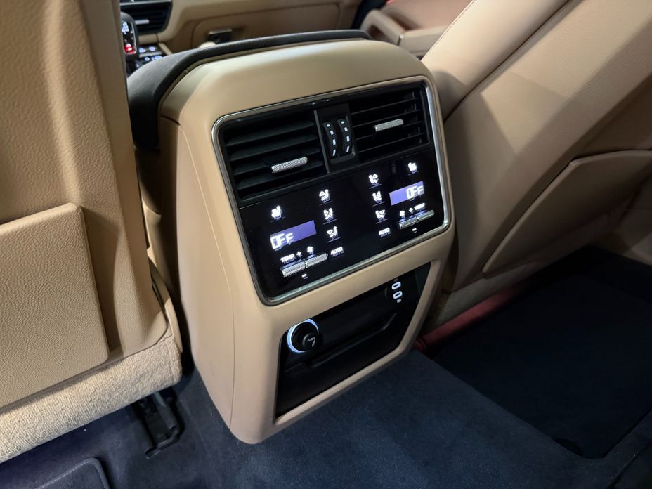 Porsche Cayenne 2023
