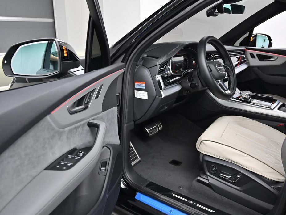 Audi Q7 2023