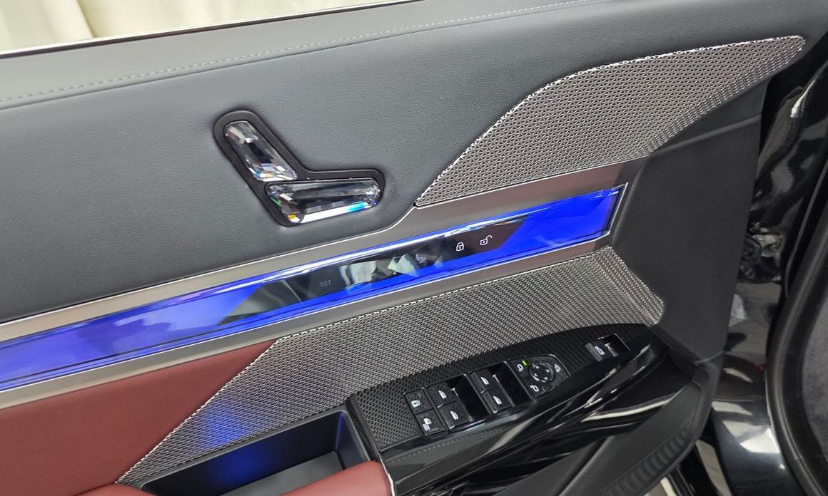 BMW 7-Series 2024