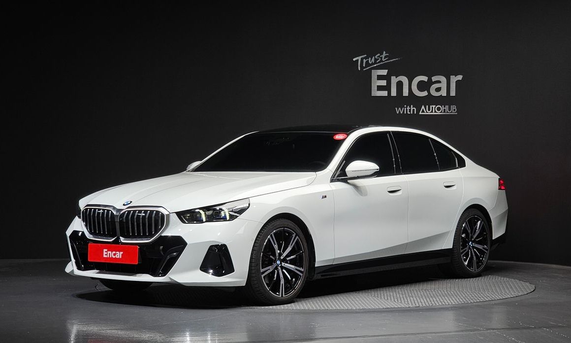 BMW 5-Series 2025