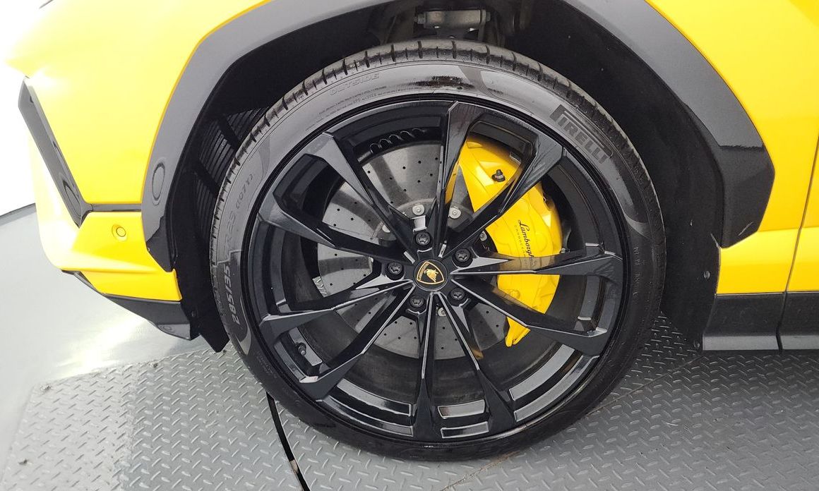 Lamborghini Urus 2023