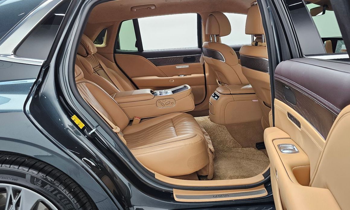 Genesis G90 2023