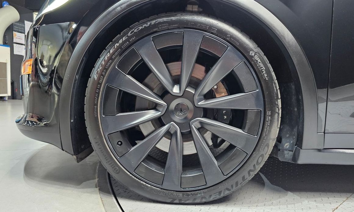Tesla Model X 2023