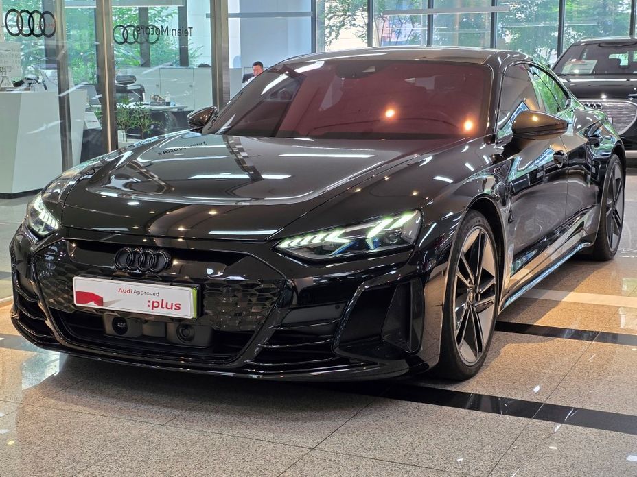 Audi RS e-tron GT 2022