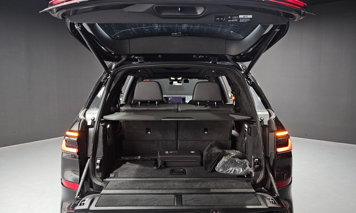 BMW X7 2025