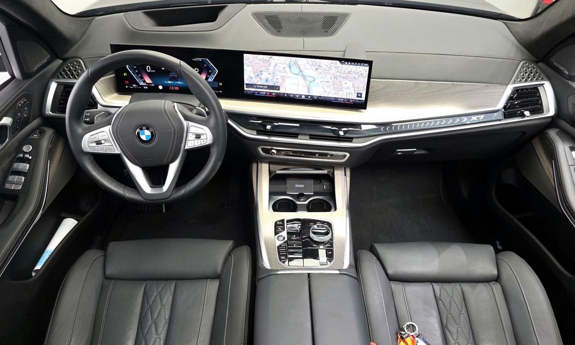 BMW X7 2025