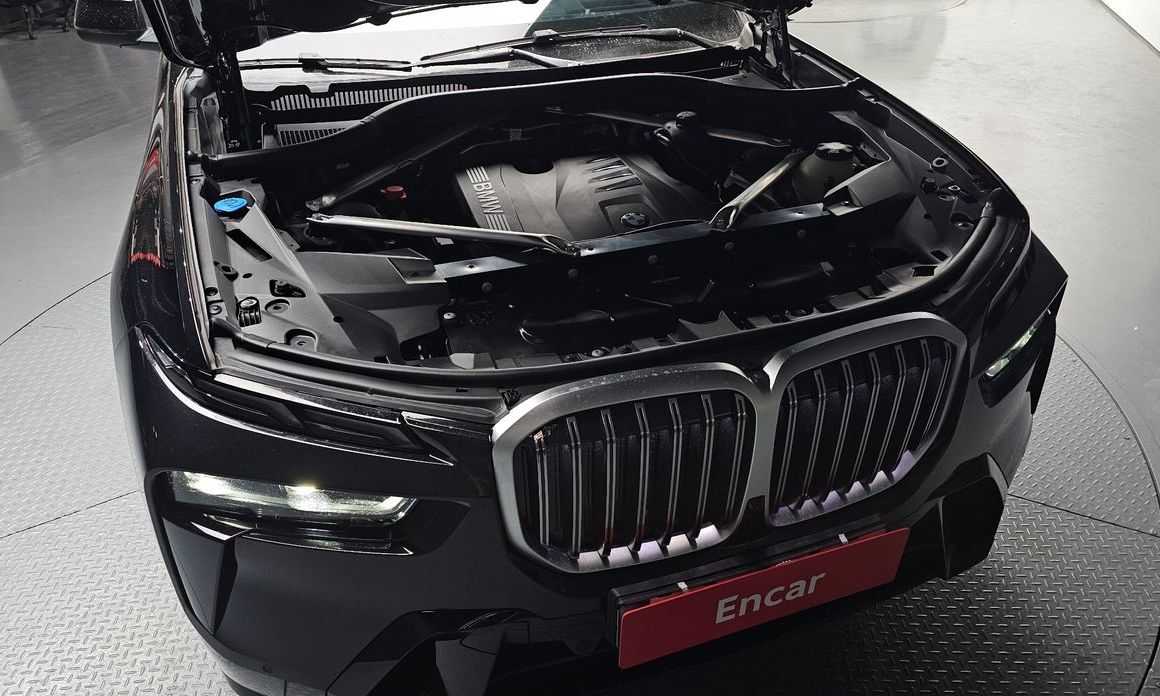 BMW X7 2025