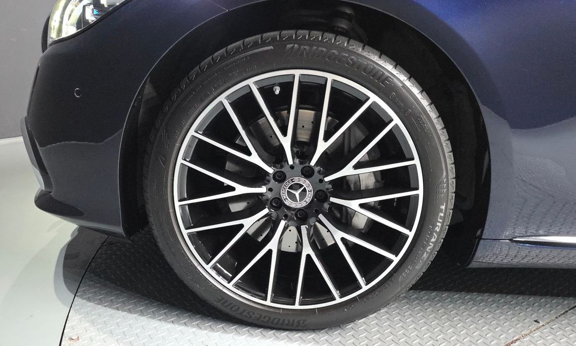 Mercedes-Benz S-Class 2023