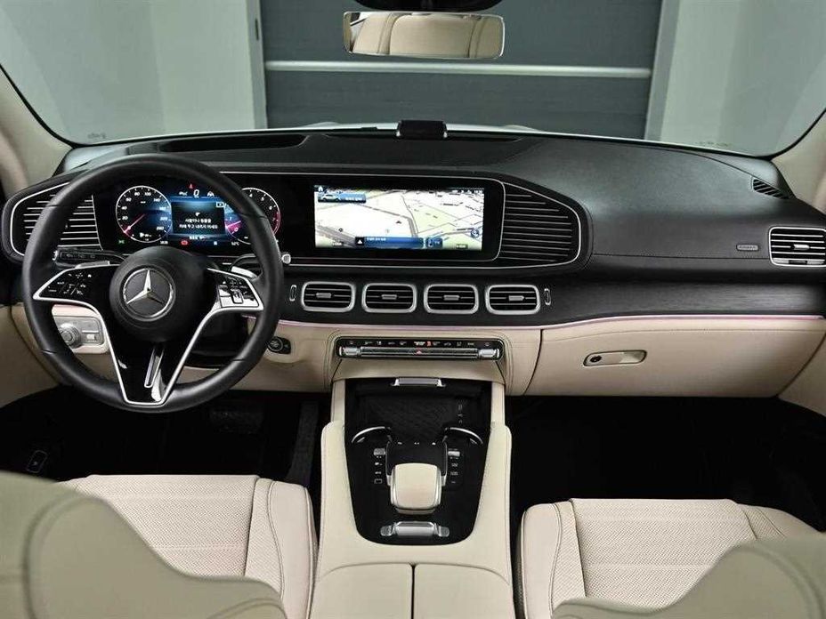 Mercedes-Benz GLE-Class 2025