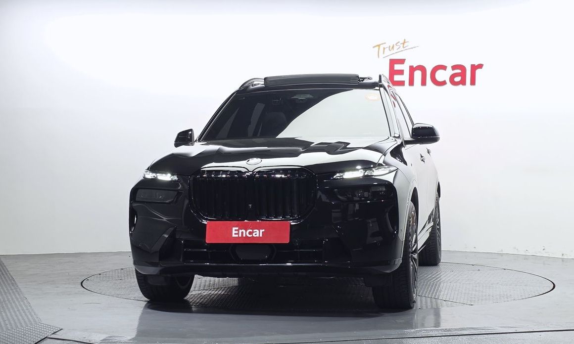 BMW X7 2025