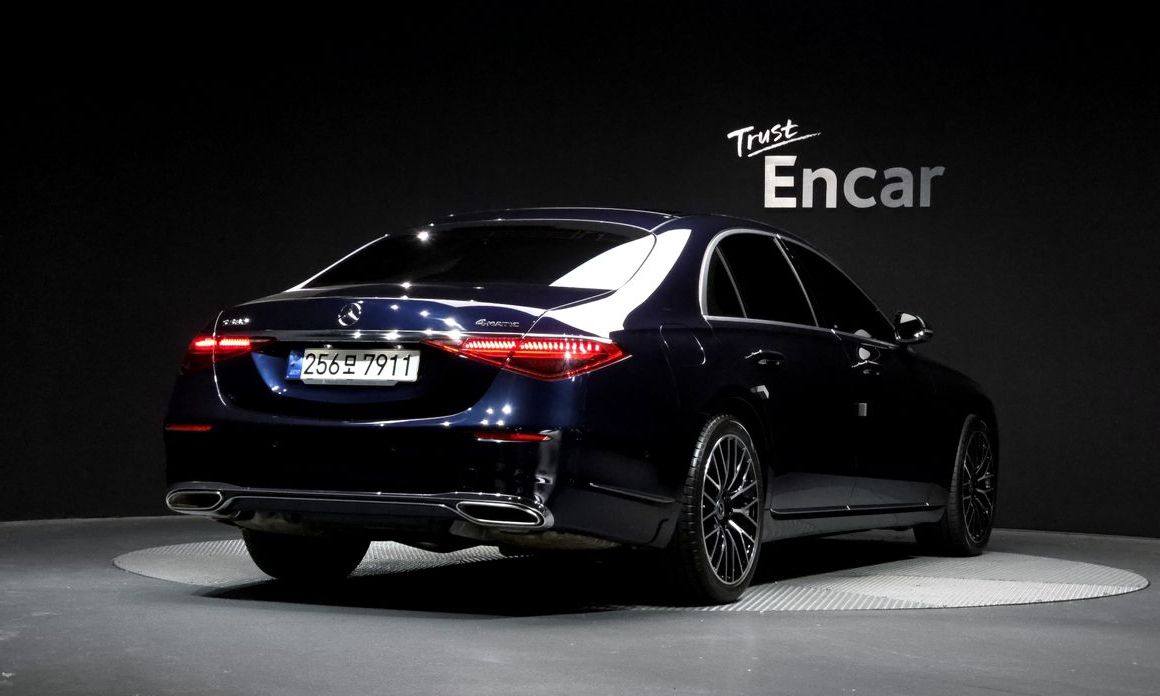 Mercedes-Benz S-Class 2023