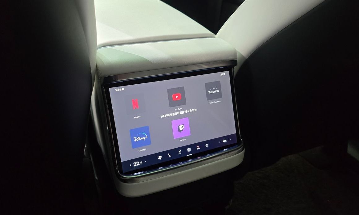 Tesla Model X 2023