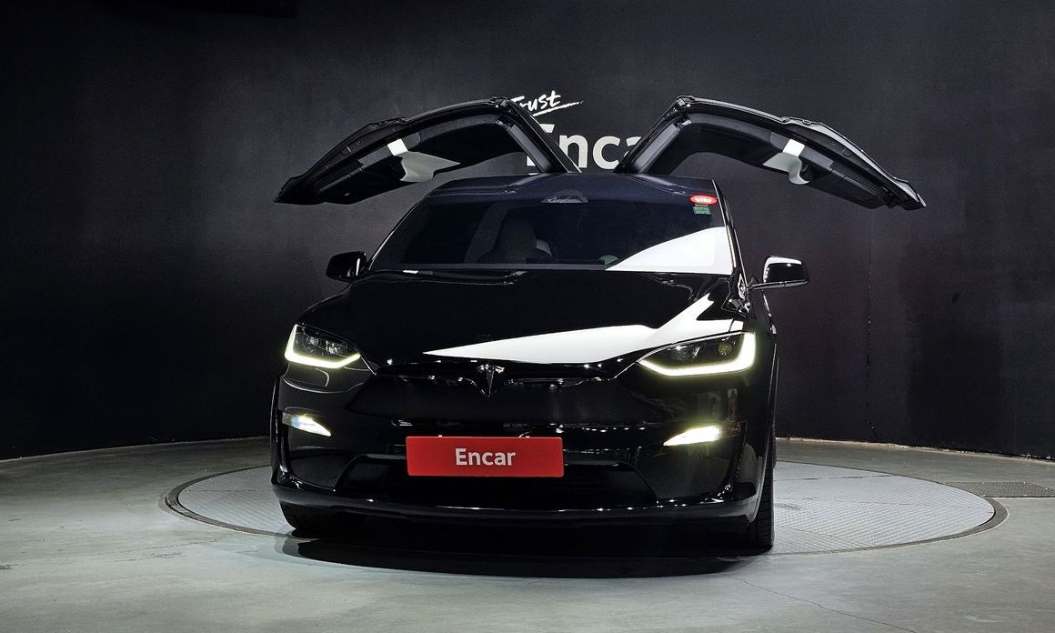 Tesla Model X 2023