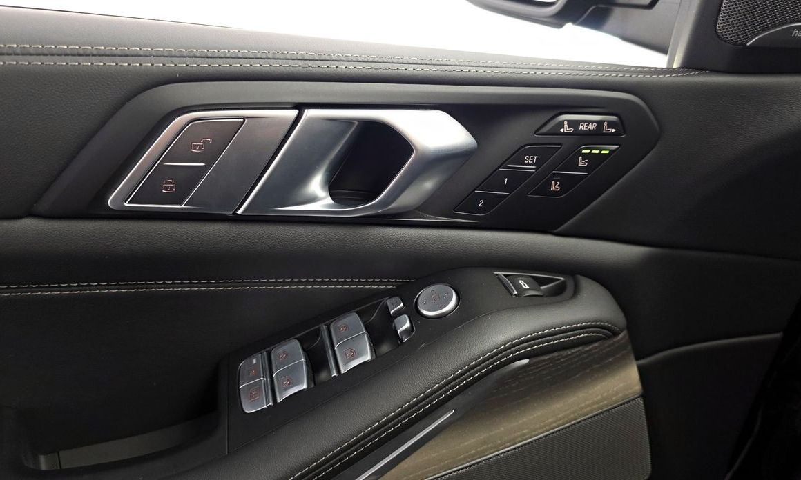 BMW X7 2025