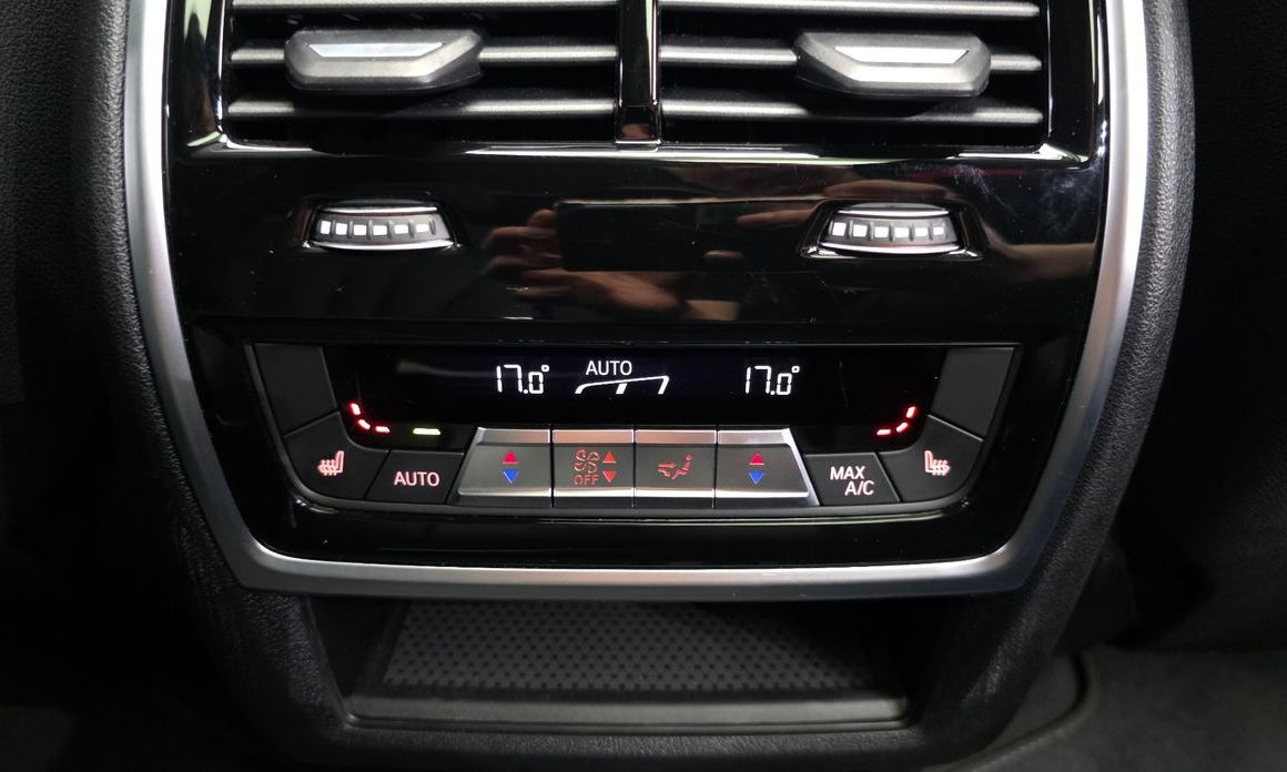 BMW X7 2025