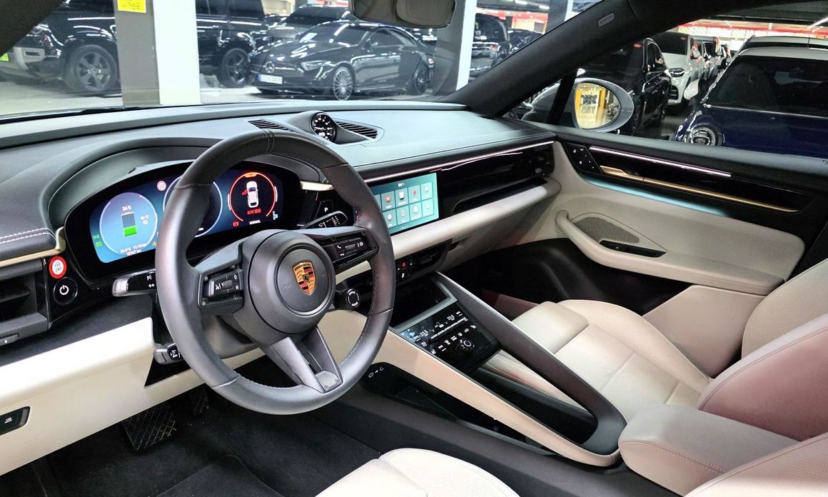 Porsche Macan 2025