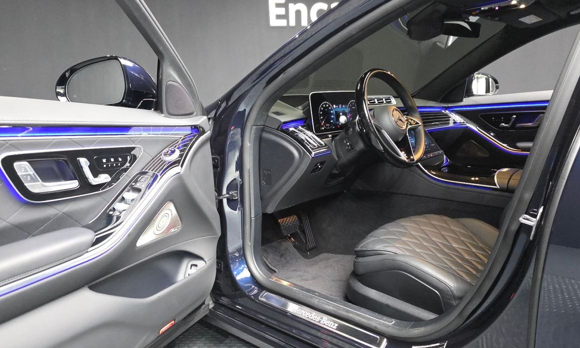 Mercedes-Benz S-Class 2023