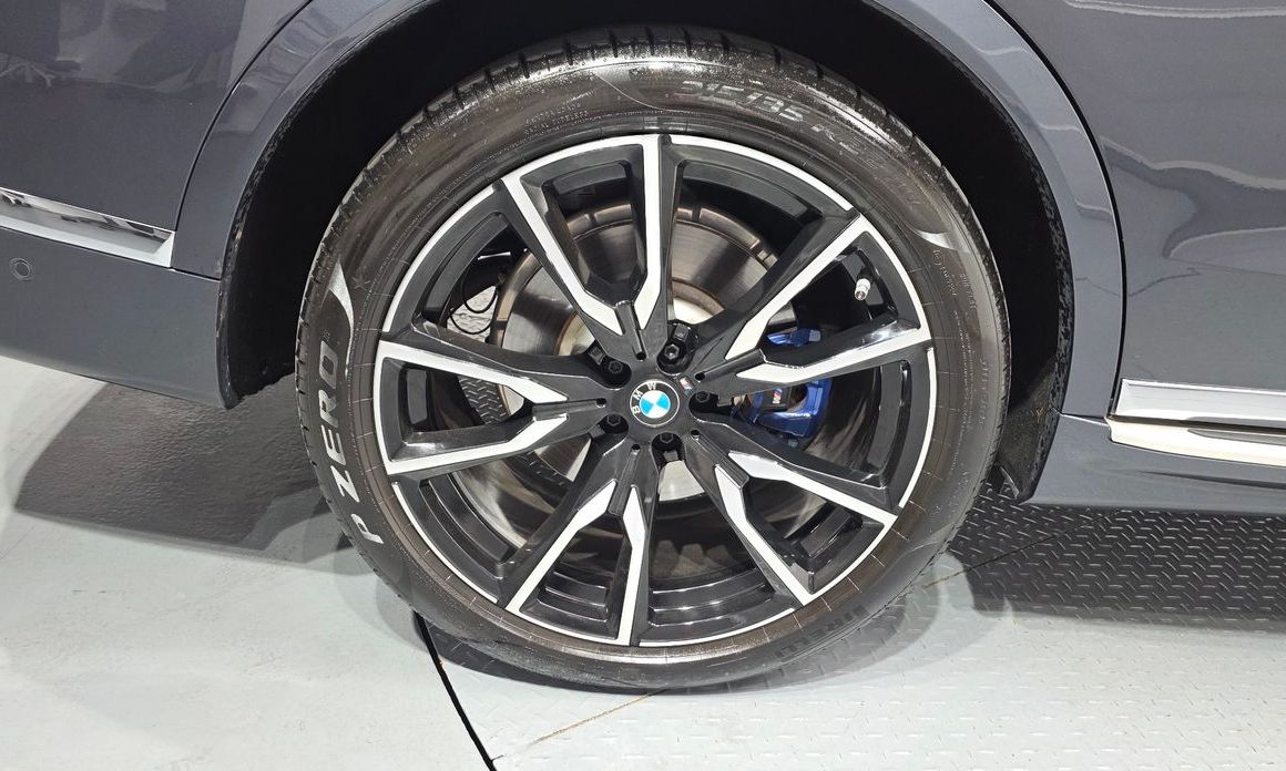 BMW X7 2022