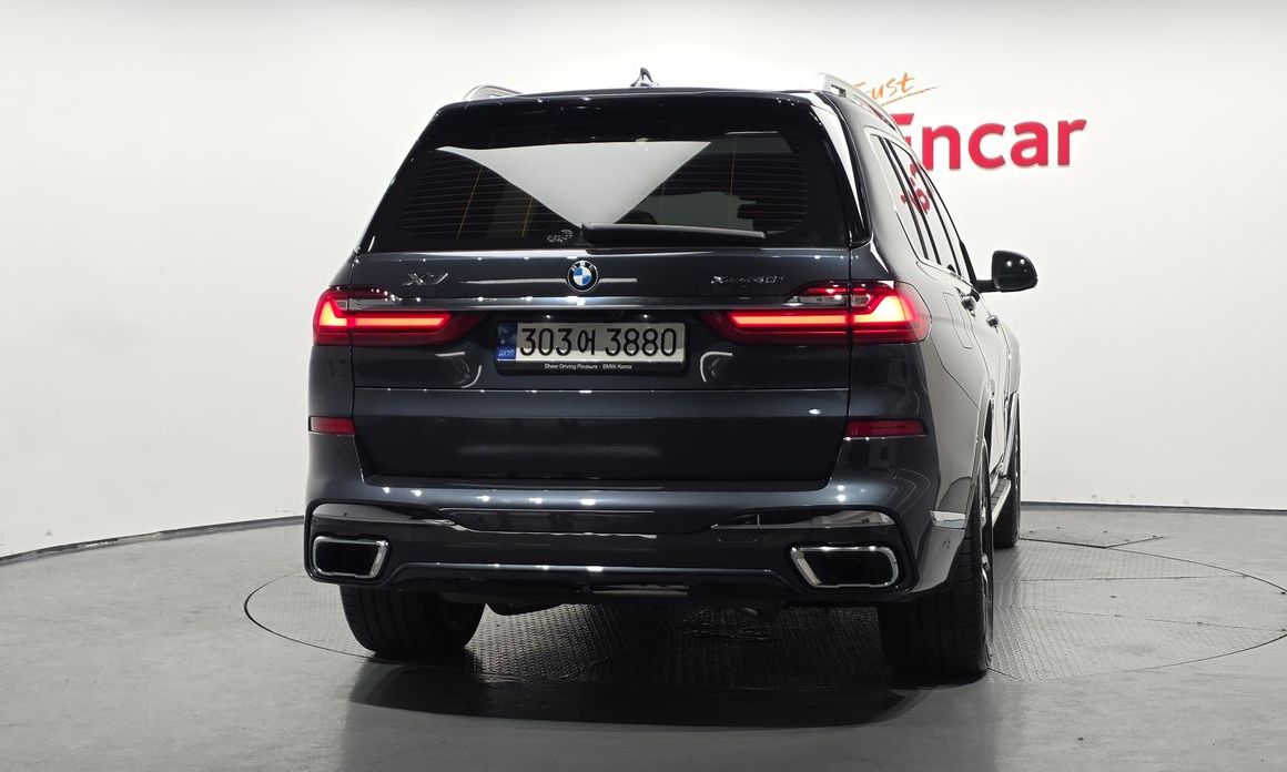 BMW X7 2022